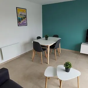 https://appartement-2-pieces-au-centre-de-st-raphael.fr-provencehotel.com