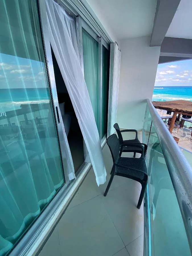 Ocean View Giness Apartment Cancun